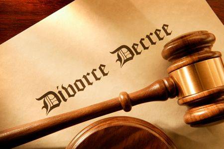 Divorzio breve e divorzio negoziato , a che punto è la riforma. Anche con figli minori ?
