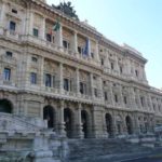 Condanna per sottrazione internazionali di minori: illegittima la sospensione automatica della responsabilità genitoriale Condanna per sottrazione internazionali di minori: illegittima la sospensione automatica della responsabilità genitoriale